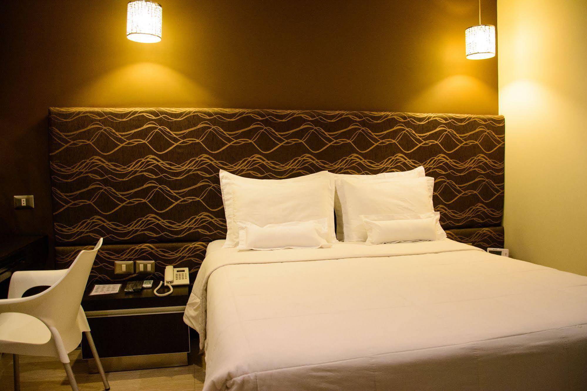 Awqa Classic Hotel Trujillo Extérieur photo